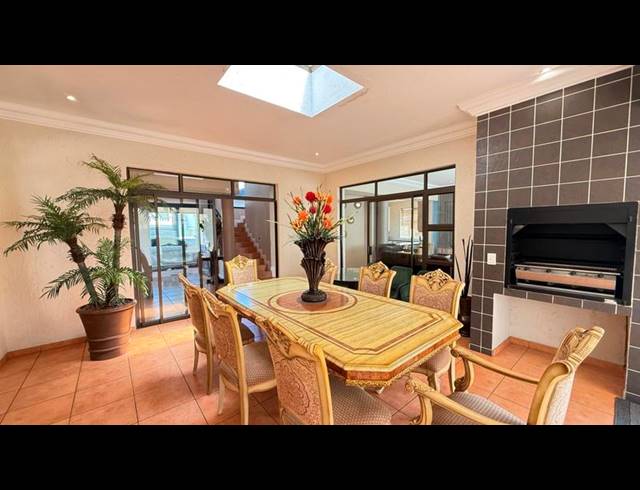 4 BEDROOM HOUSE FOR SALE IN BLUE VALLEY GOLF ESTATE